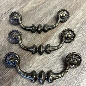 3 Drawer Pulls